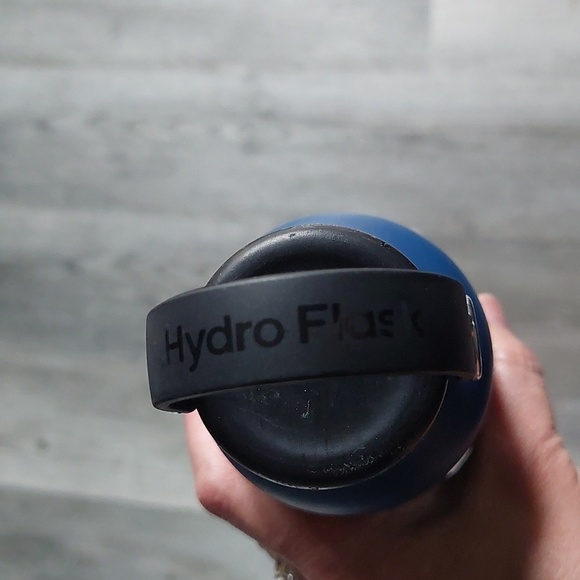 Hydro Flask Navy Blue EUC - Picture 4 of 4
